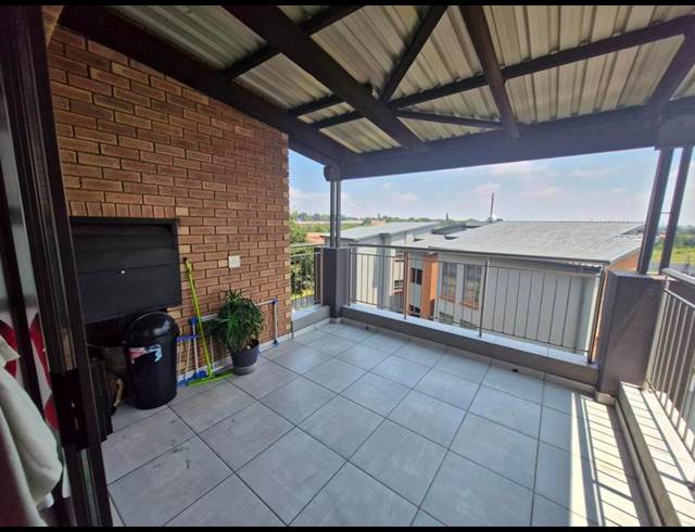 2 BEDROOM APARTMENT FOR SALE IN EVELEIGH